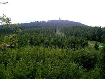 Blick von der Großen Wurmbergklippe auf die Sprungschanze