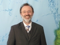 Dr. Romuald Buryn