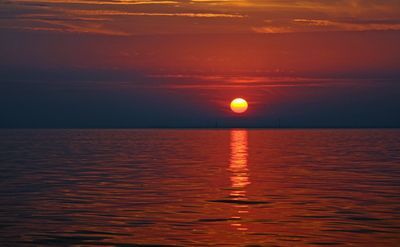 Sonnenuntergang über der Nordsee vor Horumersiel