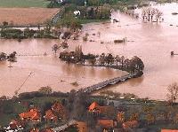 Hochwasser 1998 an der Leine bei Bordenau