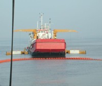 "Luneplate" hinter der Ölsperre