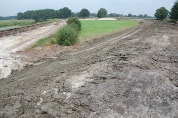 Deichbau am Godensholter Tief bei Barßel