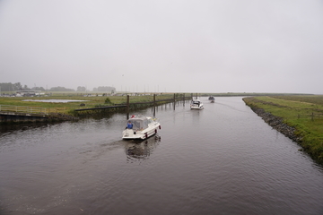 Nach langer Zeit wieder möglich: Die Ausfahrt aus dem Hadelner Kanal in Richtung Elbe und Nordsee.