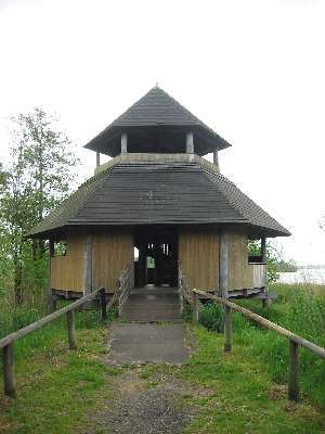 NSG "Balksee und Randmoore/ Basmoor und Nordahner Holz": Aussichtsturm am Balksee