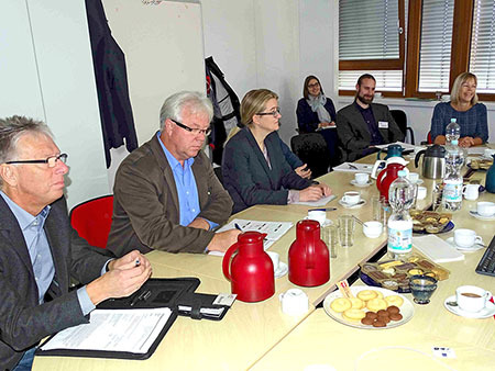 von links: Jörg Prante, Reinhard Nietfeld (NLWKN GB II); Anne Richter-Kemmermann (NLWKN GBL IV Hannover), Eva Schneider (NLWKN Direktion GB IV). Christian Füllberg und Dorith Ort (beide Amt für regionale Landesentwicklung Leine-Weser)