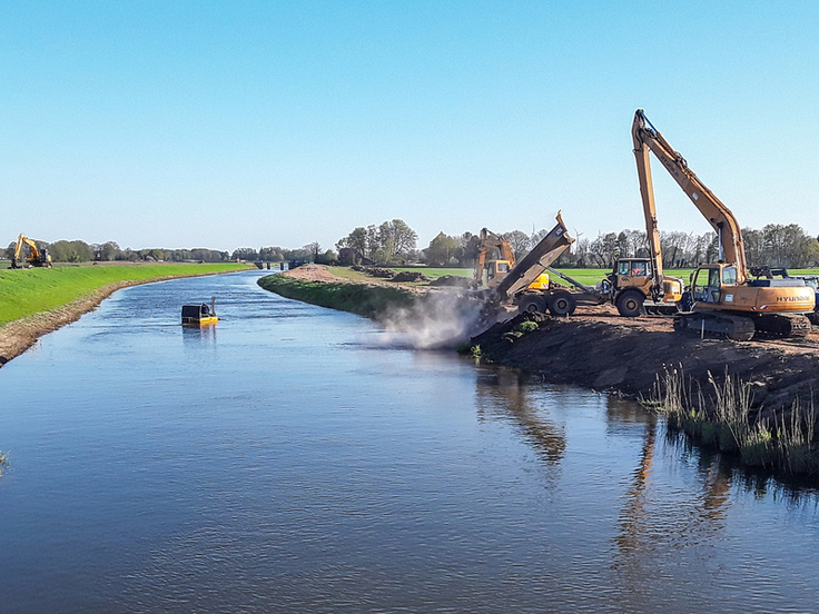 Im Rahmen der vierten Bauphase wurde südlich der Schleuse II eine von insgesamt zwei Überlaufstrecken errichtet (Bild: Karsten Hüsing/NLWKN).