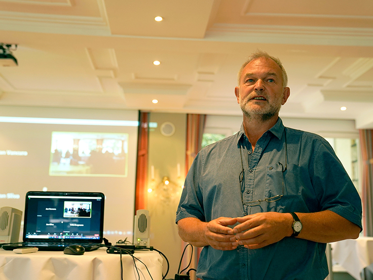 Beim Partnermeeting des LIFE IP Projekts „GrassBirdHabitats“ geht es um den aktuellen Stand der Projektmaßnahmen. Im Bild: Projektleiter Heinrich Belting.