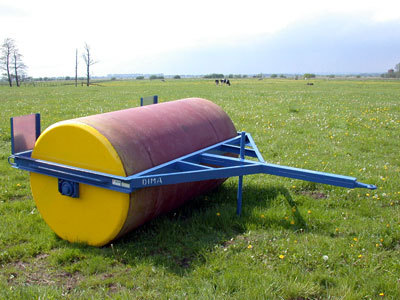 Extra heavy meadow roller