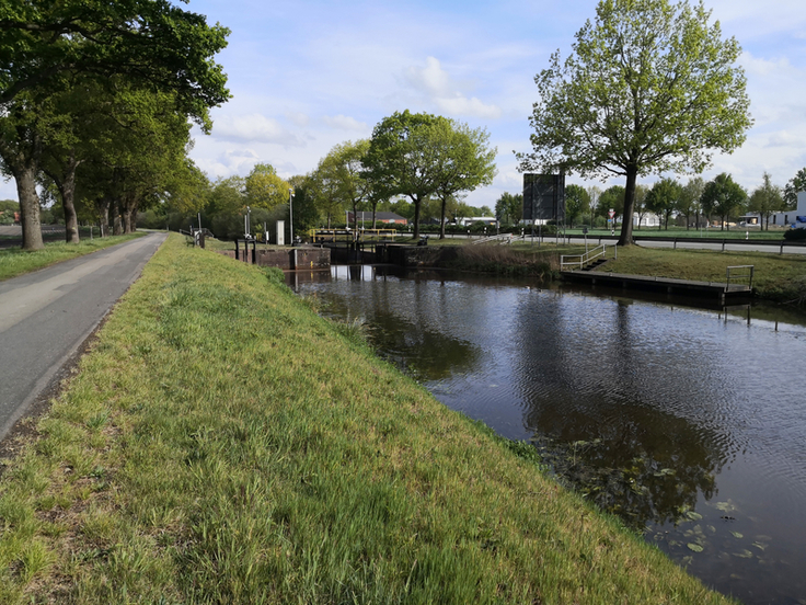 Eine Untiefe vor der Schleuse III zwischen Rütenbrock und Erika sorgt am Haren-Rütenbrock-Kanal für einen verzögerten Saisonstart (Bild: NLWKN).