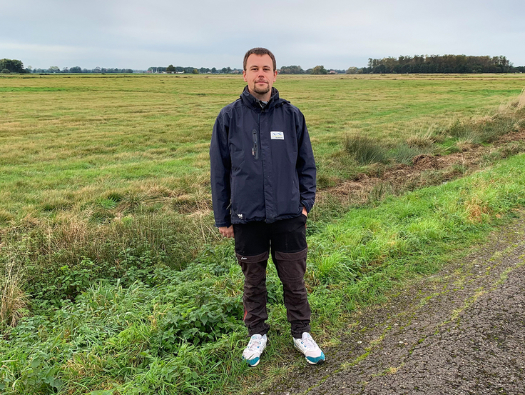 Cedric Gapinski ist Gebietsbetreuer der Staatlichen Vogelschutzwarte des NLWKN in Südniedersachsen. (Foto: S. Haack/R. Schäfer)