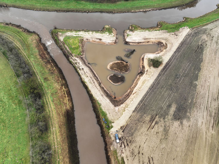 Bei Herzlake entstanden am Zusammenfluss von Hase und Hahnenmoorkanal neue Laichgewässer (Bild: Lamping/NLWKN).