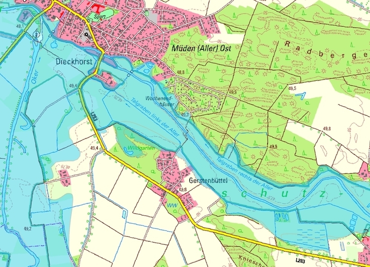 Alleraue (blaue Fläche) zwischen Müden und Gerstenbüttel, die zeitweise überschwemmt wird. Durch den Wassereinfluss haben sich typische Auenböden entwickelt.
